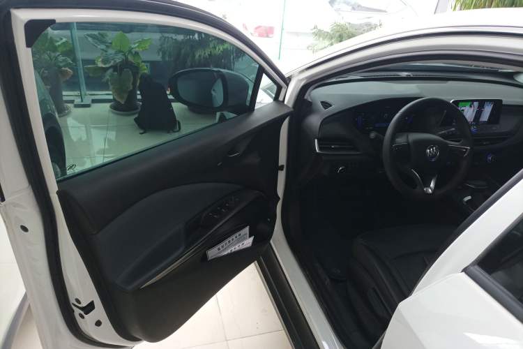 Used Buick Velite 6 2022 Plug-in Hybrid Connected & Shared Model