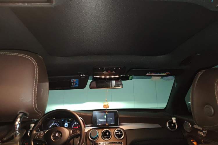 Used Mercedes-Benz GLC 2019 GLC 300 L 4MATIC Dynamic Model Headliner