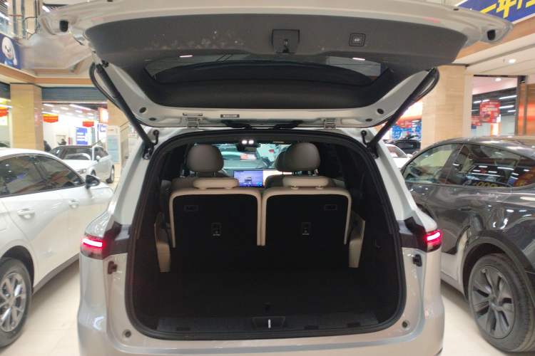 Used Deepal S09 2025 Rear-Drive Ultra+