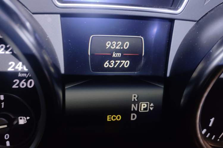 Used Mercedes-Benz M-Class 2014 ML 400 4MATIC Luxury Model
