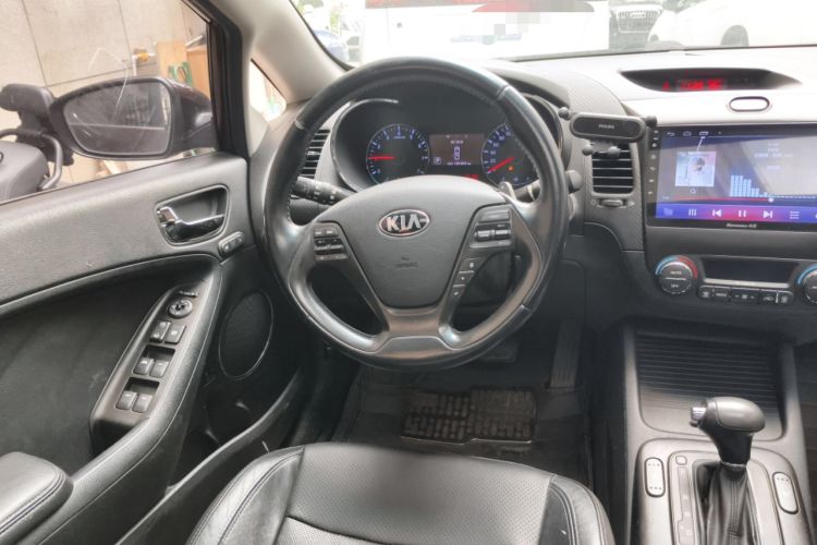 Used Kia K3 2013 1.6L Automatic Premium Steering Wheel