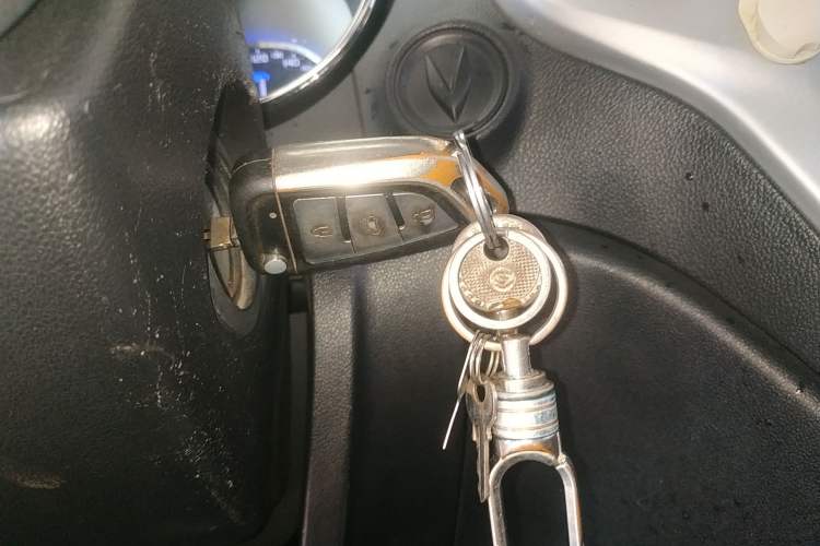 Used CHANGAN CS35 2016 1.6L Automatic Luxury Model China IV Standard Interior 1