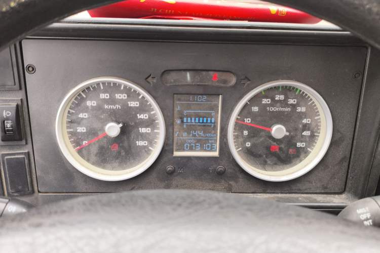 Used Iveco Daily 2017 2.5T A35 Passenger Van 5-7 Seats Model 47Z5
