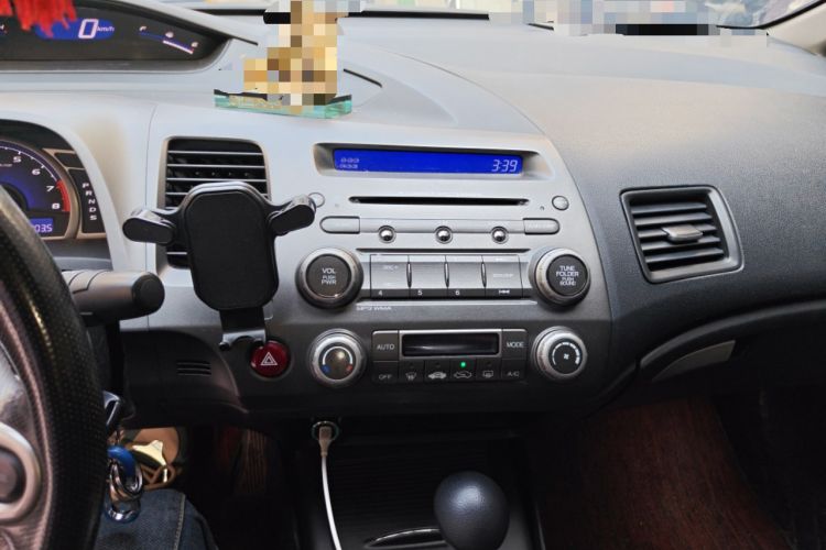 Used Honda Civic 2009 1.8L automatic luxury edition
