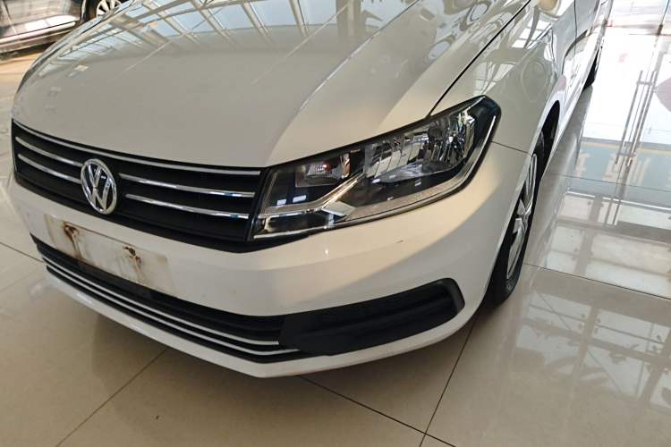 Used Volkswagen Santana 2016 1.6L Manual Fashion Edition