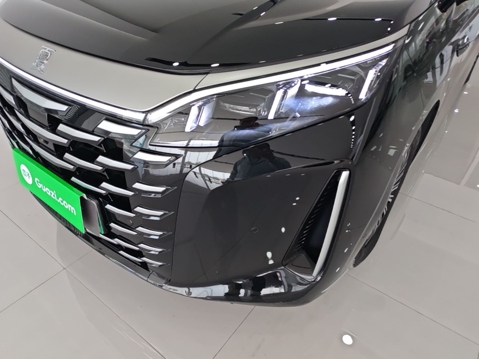 BYD Xia 2026 DM-i 1.5T 218KM Excellence Edition — снимка 8