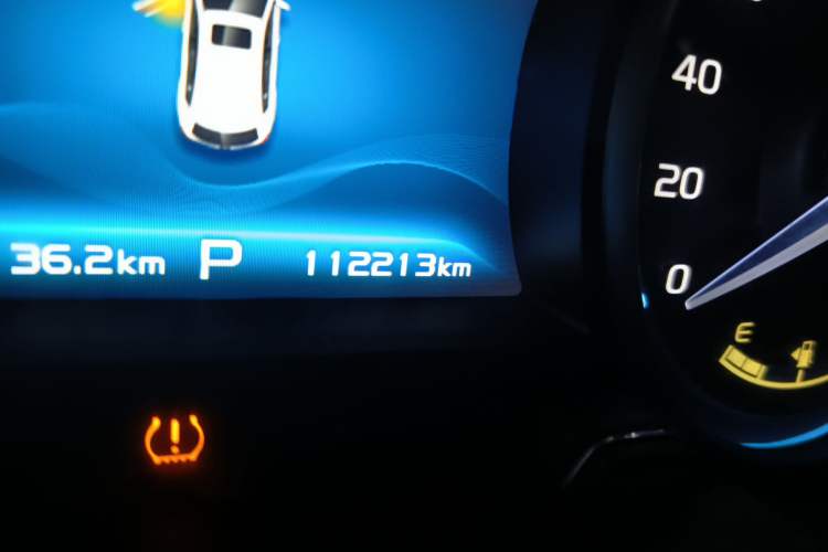 Used Geely Auto Emgrand 2017 Hatchback RS Million Edition 1.5L CVT Upward Version
