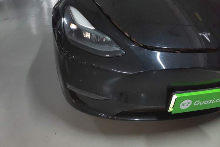 Used Tesla Model Y 2021 Standard Range Rear-Wheel Drive Version Right Front Headlight