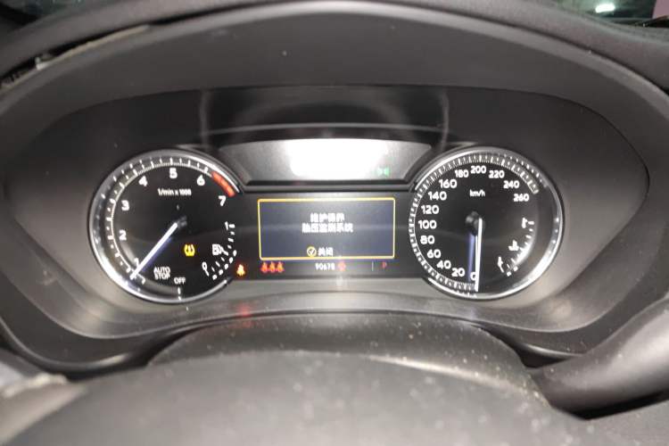 Used Cadillac XT4 2018 28T Two-Wheel Drive Leading Version
