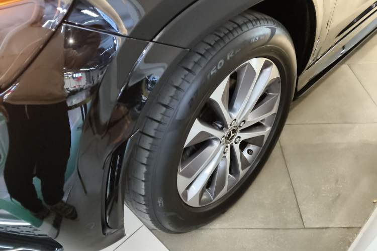 Used Mercedes-Benz GLE 2022 GLE 350 4MATIC Stylish Model Exterior 4