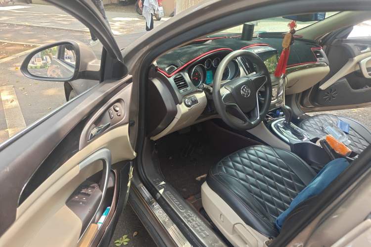 Used Buick Regal 2015 2.0L Leading Fashion Edition