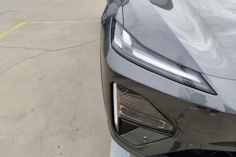 Used Deepal S07 2026 230Ultra with Huawei Qiankun ADS SE Edition Right Front Headlight