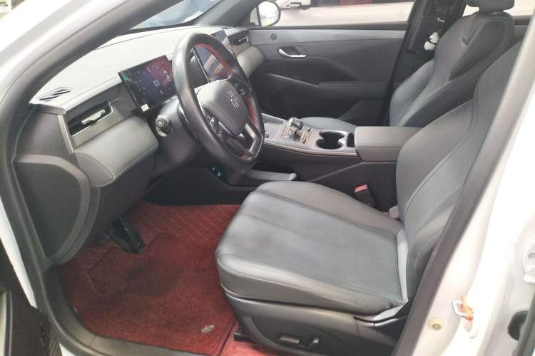 Used BYD Qin PLUS 2025 DM-i Smart Drive 55KM Beyond Model
