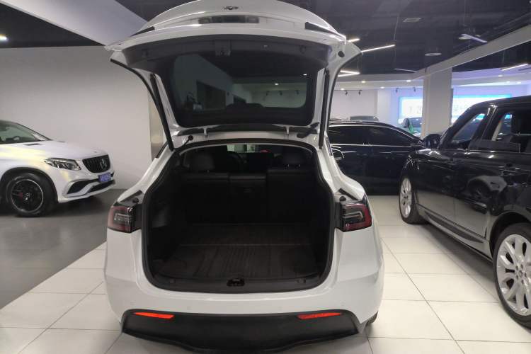 Used Tesla Model Y 2022 Rear-Wheel-Drive Version
