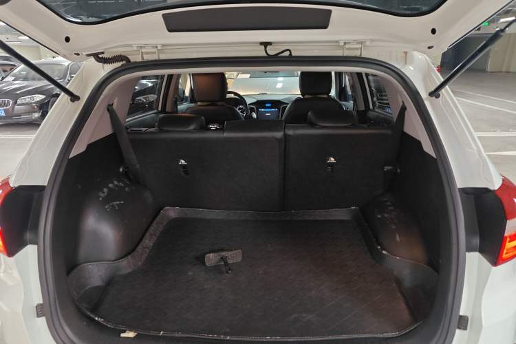 Used Hyundai ix25 2015 1.6L Automatic Two-Wheel Drive Smart GLS Trim Trunk