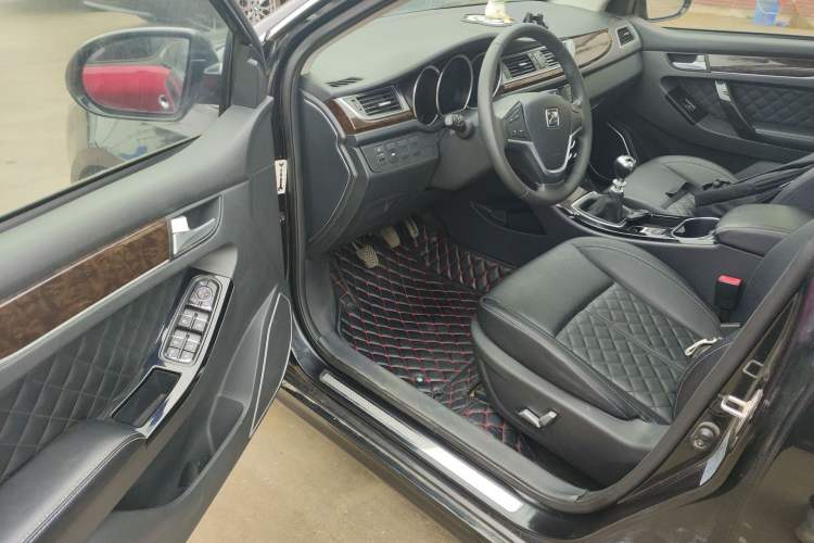 Used Zotye Z500 2016 1.5T Manual Luxury Edition Driver Seat