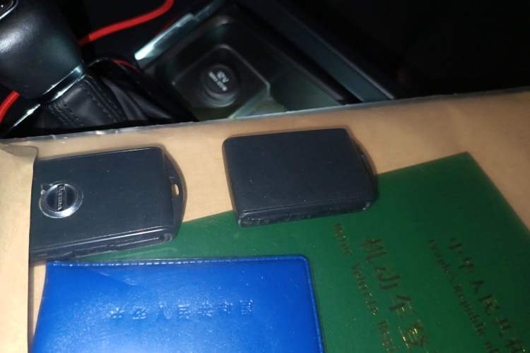 Used Volvo XC60 2020 T5 4x4 Zhiyi Luxury Edition Vehicle Key