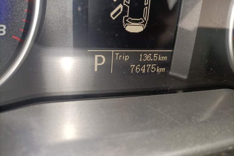 Used Geely Auto Emgrand 2014 Sedan 1.5L CVT Elite Model Odometer Close Up