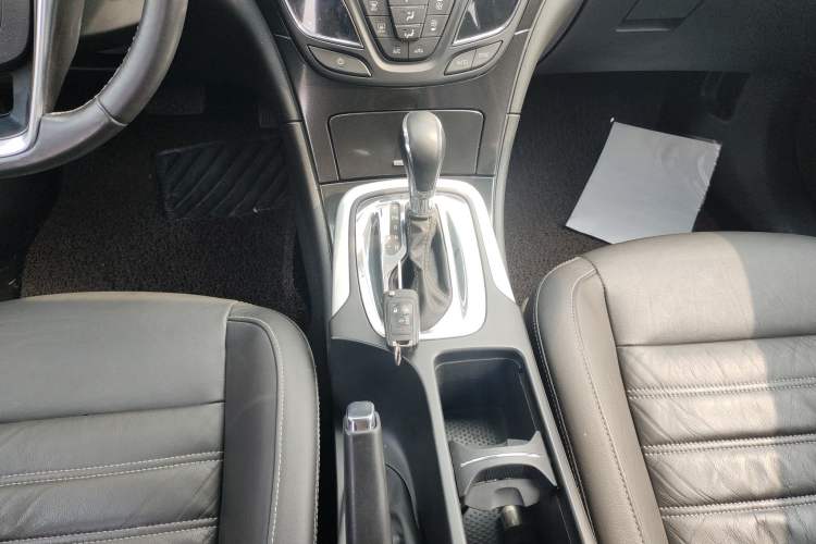 Used Buick Regal 2014 1.6T Fashionable Tech Edition
