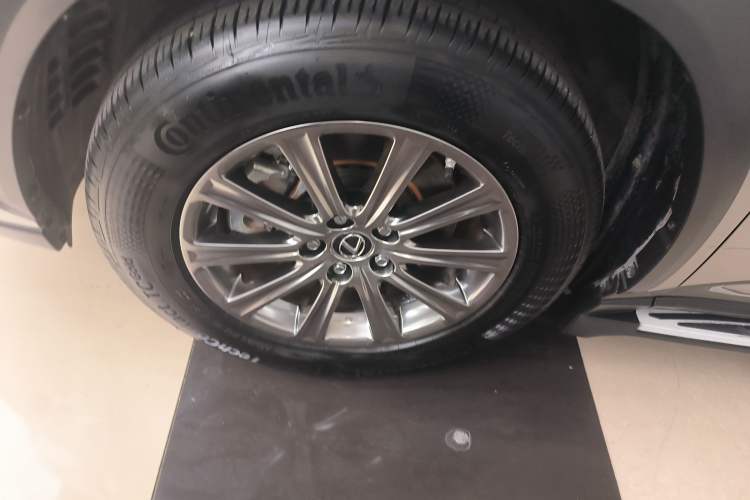 Used Lexus NX 2020 200 All-Wheel Drive Fēngshàng Version China VI Standard Left Front Wheel Hub