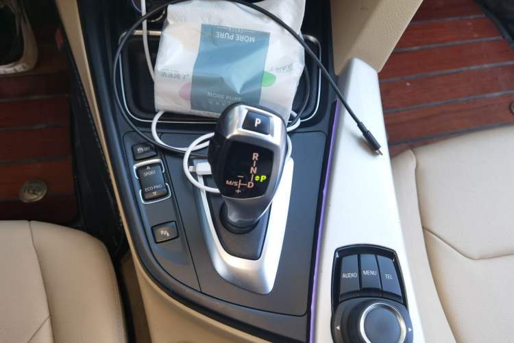 Used BMW 3 Series 2015 320Li Luxury Edition Fashion Model
