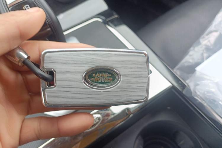 Used Land Rover Range Evoque 2023 Aurora L 249 PS Collins Antique Bronze Special Edition Vehicle Key