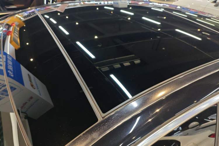 Used Mercedes-Benz E-Class New Energy 2022 Second Facelift E 350 e L Plug-in Hybrid Sports Sedan
