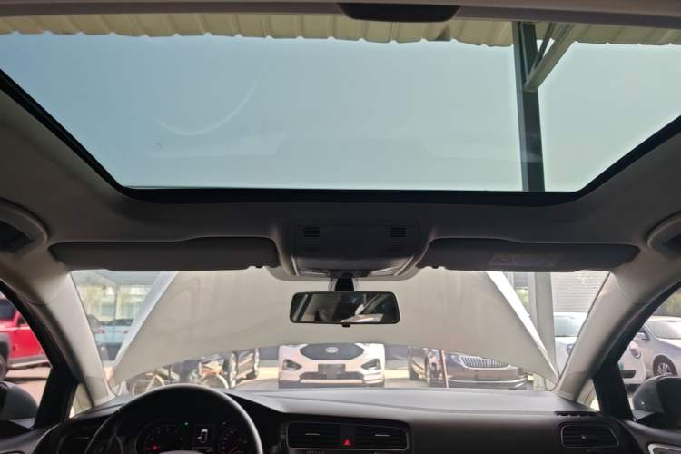 Used Volkswagen Golf 2019 280TSI DSG Comfort Version China VI Standard Headliner