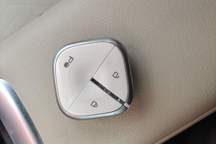 Used Baojun Spark EUV 2024 Prestige Edition 4 Seats