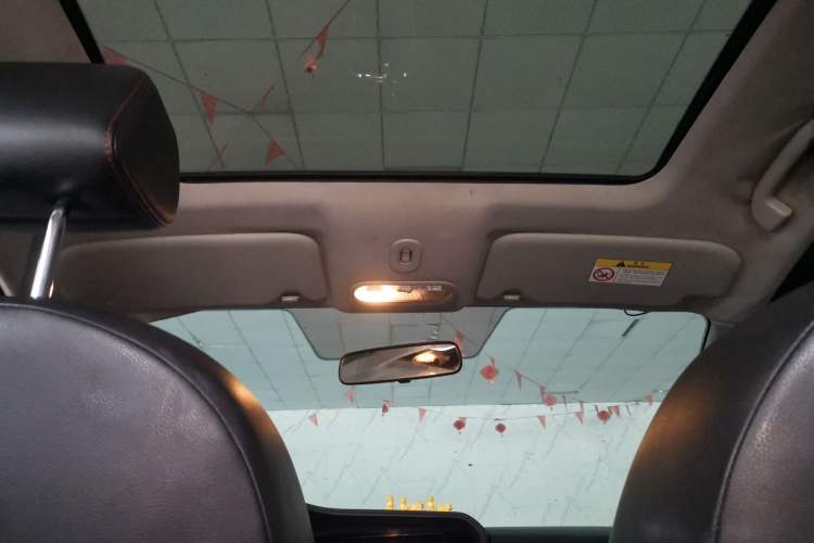 Used Venucia T70 2018 2.0L CVT Smart Enjoyment Version
