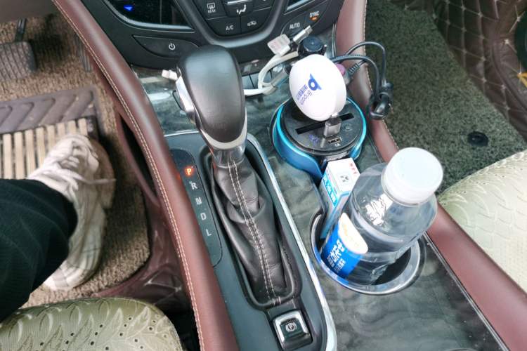 Used Buick Envision 2015 20T Two-Wheel-Drive Elite Model Gear Lever