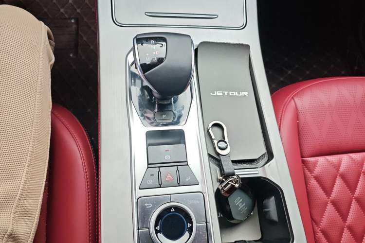 Used JETOUR X70 PLUS 2024 Champion Edition 1.5T DCT Champion MAX+ 5-seater
