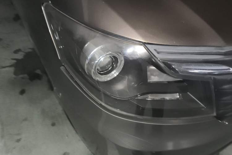 Used CHANGAN KAICHENG Ruixing M70 2017 1.5L Comfort-Style Liftback Door DAM15DL Right Front Headlight