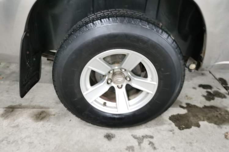 Used Foday Lion F16 2013 2.0T Diesel Two-Wheel Drive Entry-Level 4F20TC1
