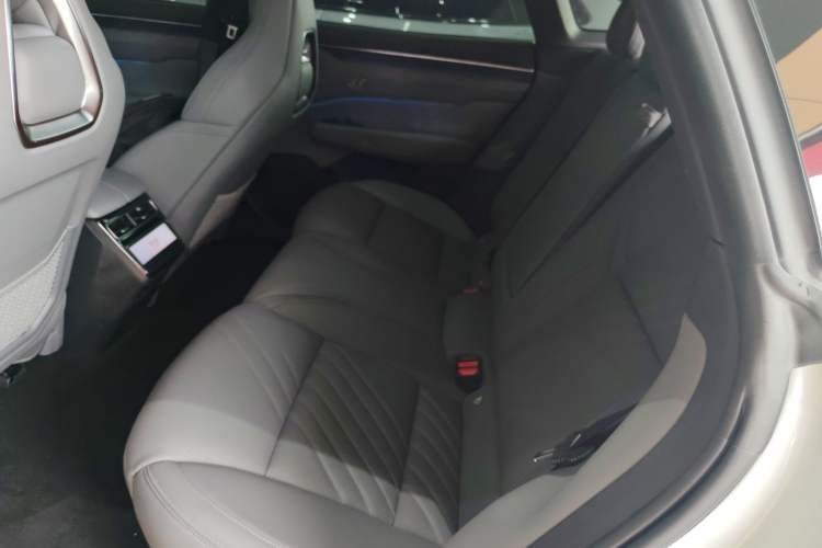 Used Zeekr 001 2024 WE Edition 100 kWh Rear-Drive
