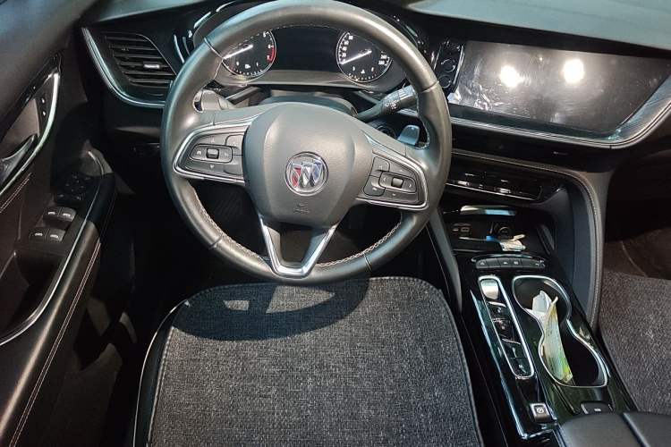 Used Buick Envision 2022 Encore S 552T Two-Wheel-Drive Luxury Model
