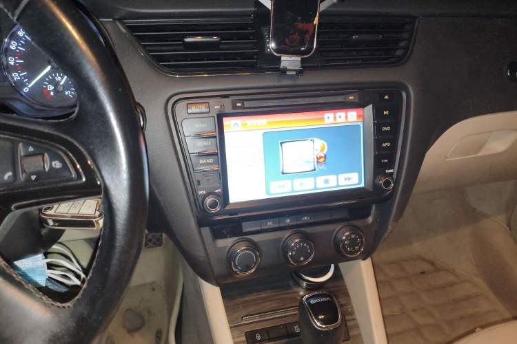 Used Skoda Octavia 2015 1.6L Automatic Yijun Edition
