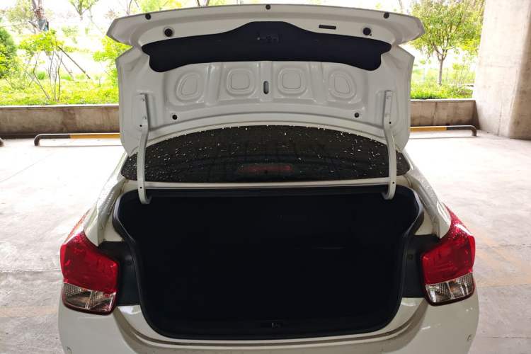 Used Hyundai Verna (older generation) 2017 1.4L Manual Refreshed Version China VI Standard
