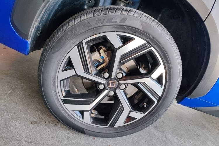 Used SOL X8 2021 300T DCT Luxury Smart Connect Edition 7 Seats
