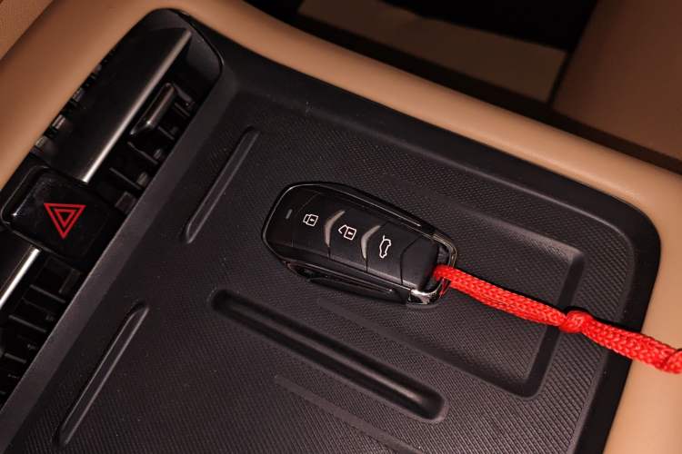 Used Landian E5 PLUS 2025 165 km Long-Range Version PLUS 7-Seater