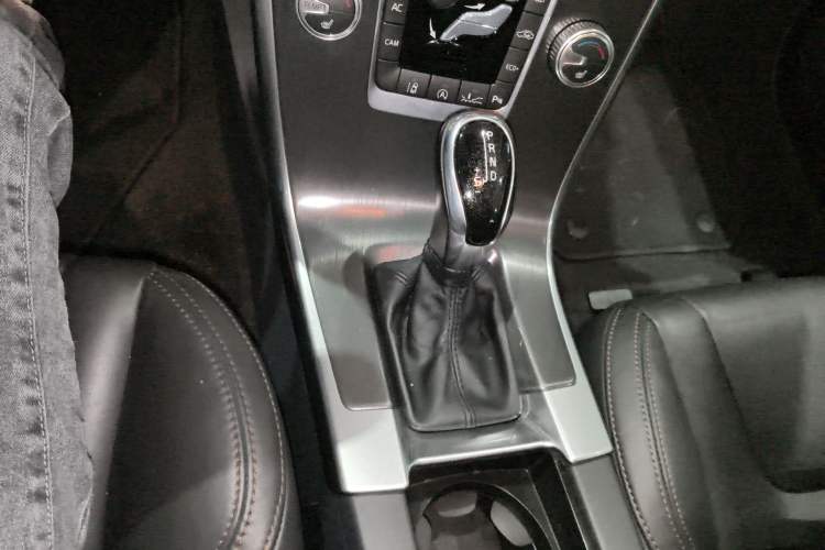 Used Volvo XC60 2015 T5 Zhiya Edition
