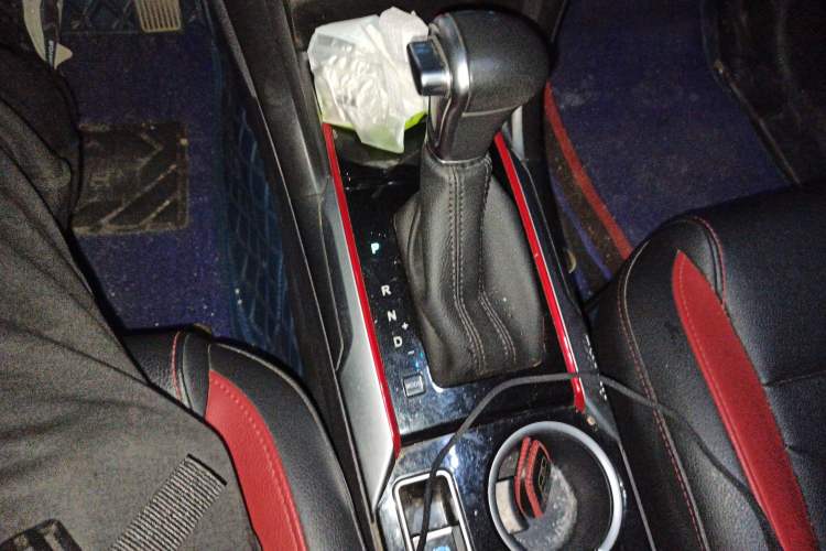 Used Haval H2 2017 Blue Label 1.5T Automatic Two-Wheel Drive Luxury Model