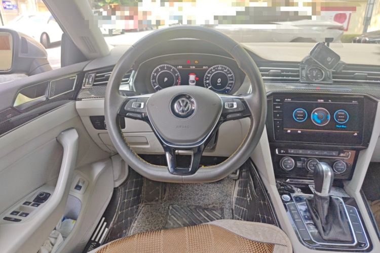 Used Volkswagen FAW-Volkswagen CC 2019 380TSI Yeyan Edition China V Standard Steering Wheel