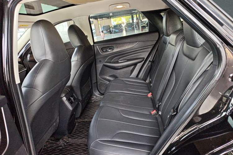 Used Venucia V DD-i 2023 110 km iE Version