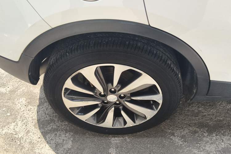 Used Buick Encore 2016 18T Automatic Two-Wheel Drive Urban Elite Model Right Rear Wheel Hub