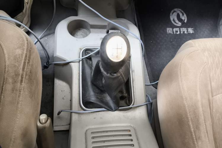 Used FORTHING Lingzhi 2016 M3L 1.6L 7-Seater Comfort Model
