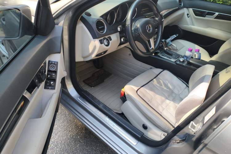 Used Mercedes-Benz C-Class 2013 C 260 CGI Fashion Model