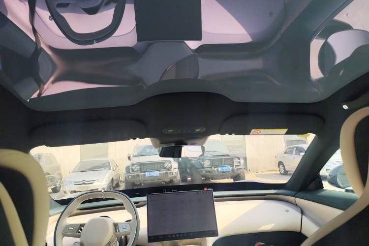 Used Xiaomi Auto YU7 2025 Ultra-Long Range Rear-Wheel Drive Version Headliner