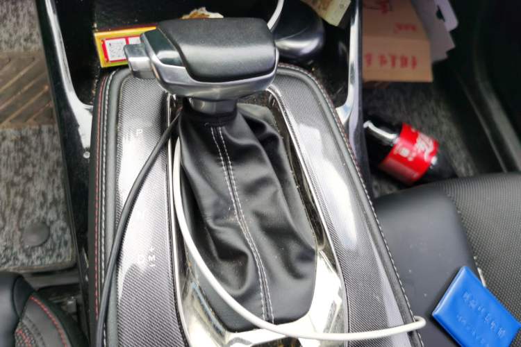 Used CHANGAN OSHAN X5 2021 1.5T DCT Prestige Edition Gear Lever