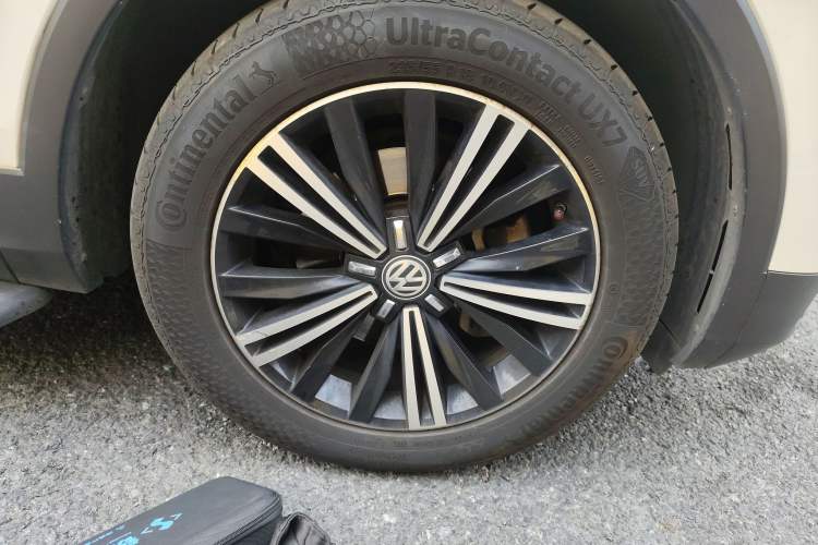 Used Volkswagen Tiguan L 2017 380TSI Automatic All-Wheel-Drive Flagship Edition